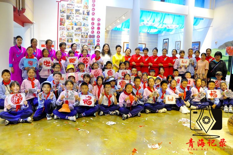探寻非遗之美：西宁市昆仑路小学与兰花花指尖飞武教师团队共谱研学华章