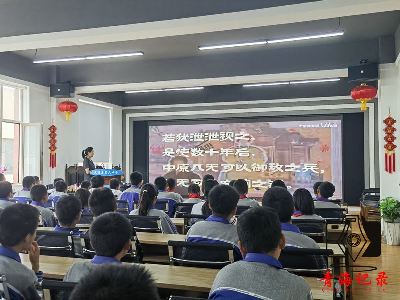 硝烟虽远警钟长鸣 青春无邪禁毒同行 ——大通法院开展“禁毒宣传月”法治进校园活动